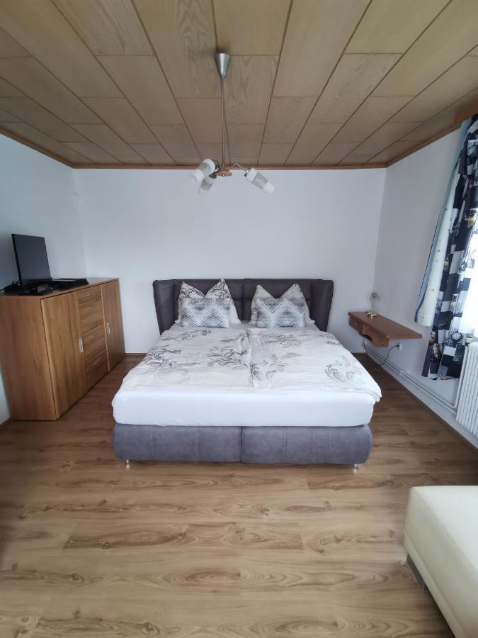 Ferienwohnung Solebad กมึนด์ ภายนอก รูปภาพ