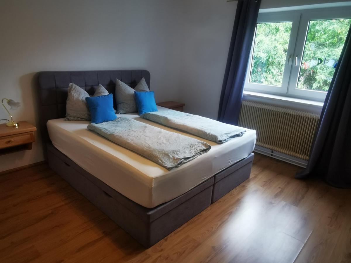 Ferienwohnung Solebad กมึนด์ ภายนอก รูปภาพ